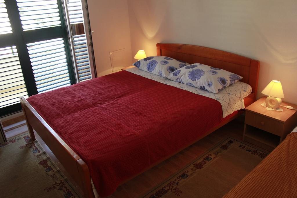 Apartments Ivo & Anka Cobrnic Tučepi Værelse billede